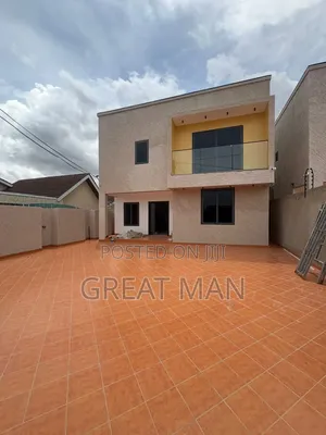 5bdrm House in Exhibition for sale