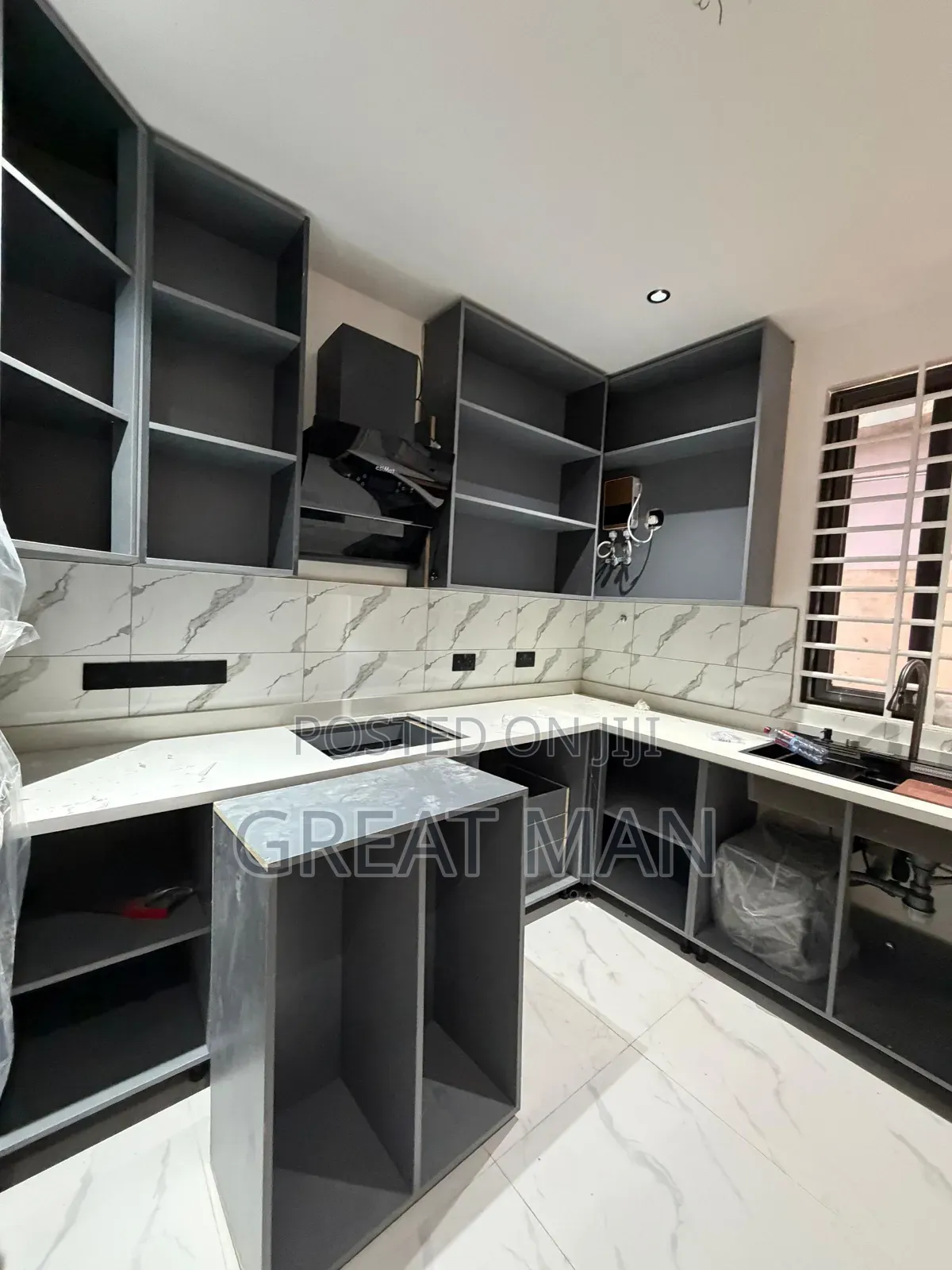 5bdrm House in Exhibition for sale