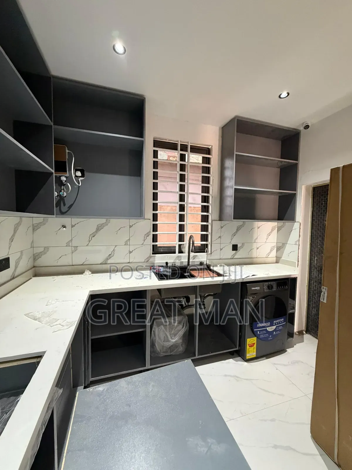 5bdrm House in Exhibition for sale