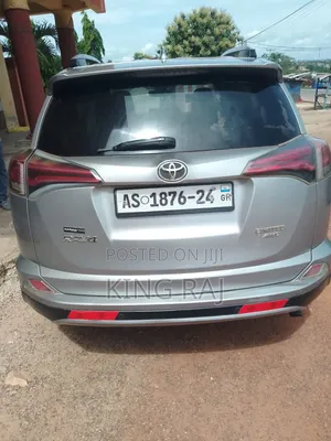 Toyota RAV4 Limited 4dr SUV (2.5L 4cyl 6A) 2018 Silver