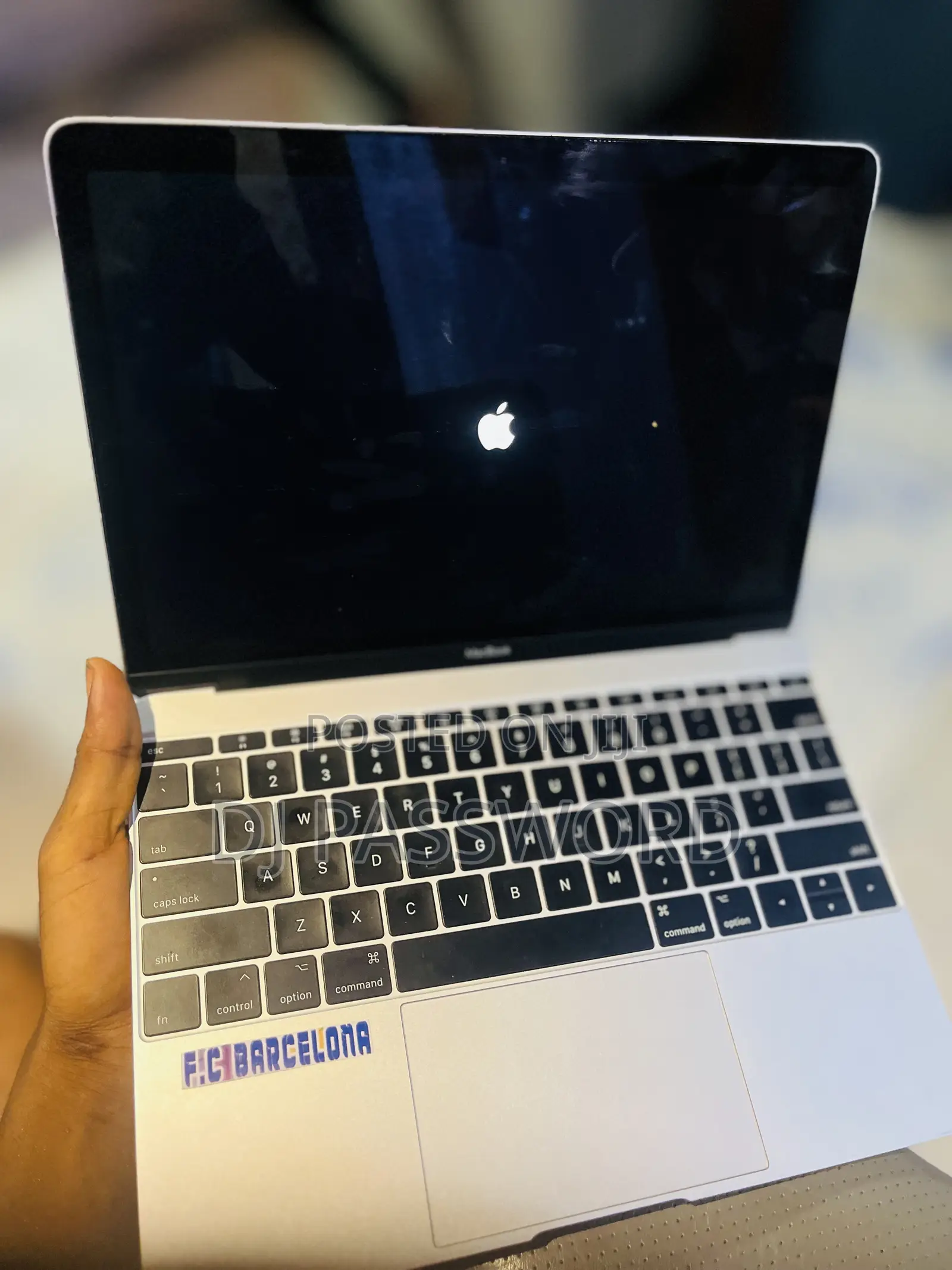 Laptop Apple MacBook 2017 8GB Intel Core M3 SSD 256GB