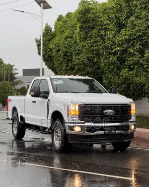 Ford F-350 Super Duty XL SuperCab 4WD LB 2026 White