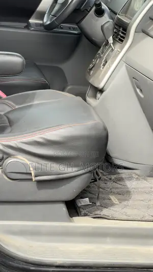 Toyota Voxy 2008 Black