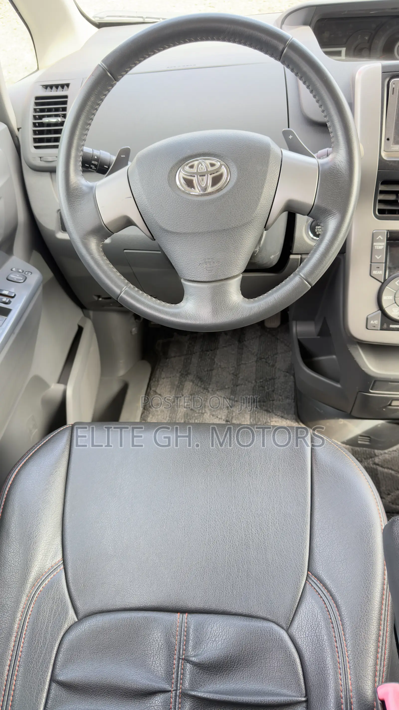 Toyota Voxy 2008 Black
