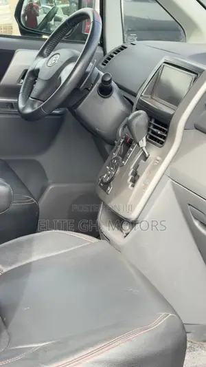 Toyota Voxy 2008 Black
