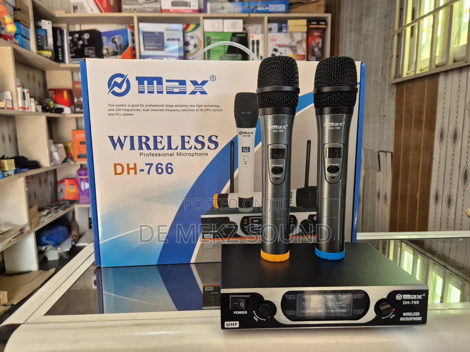 Max Wireless Microphone Dh-769