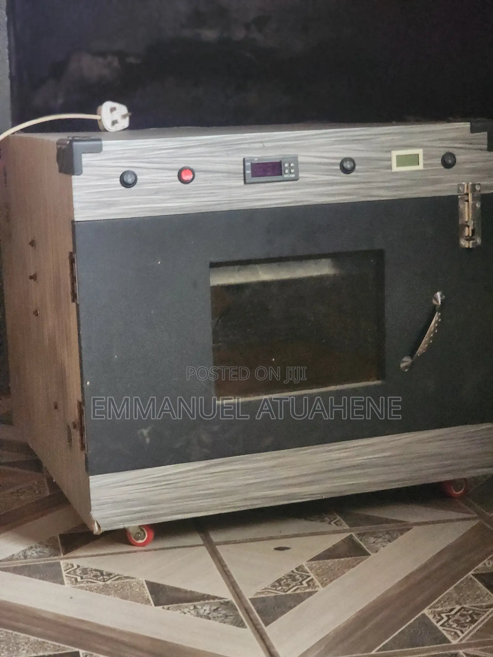 Quail Egg Incubator