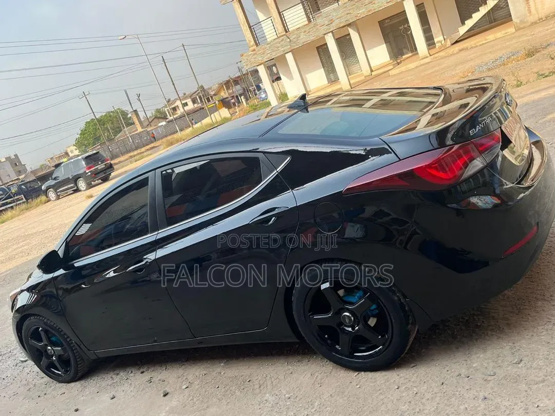 Hyundai Elantra Limited 4dr Sedan (1.8L 4cyl 6A) 2014 Black