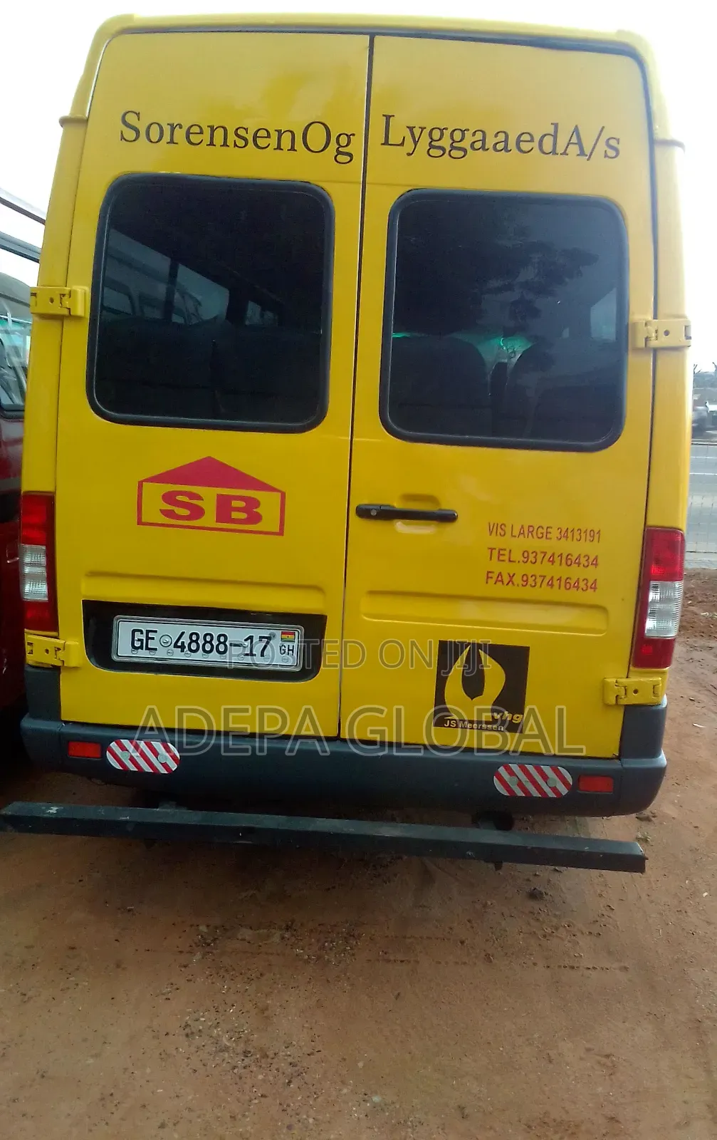 Mercedes-Benz Sprinter 2017 Yellow