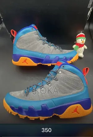Brand New Sneaker