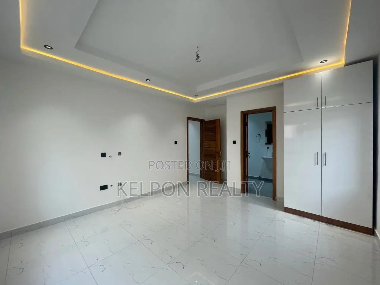 3bdrm Bungalow in Oyarifa, Ghana Flag for sale