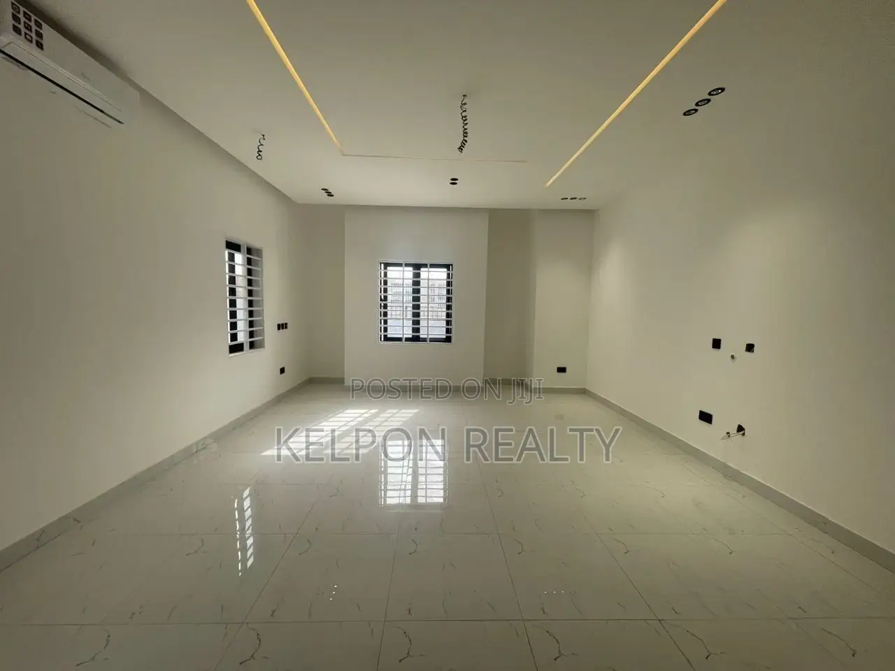 3bdrm Bungalow in Oyarifa, Ghana Flag for sale