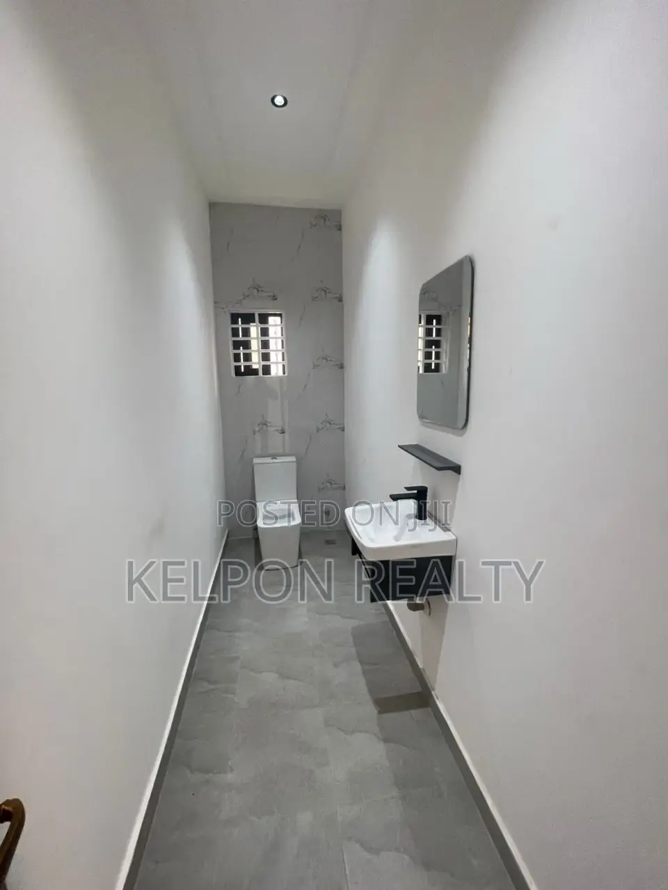 3bdrm Bungalow in Oyarifa, Ghana Flag for sale