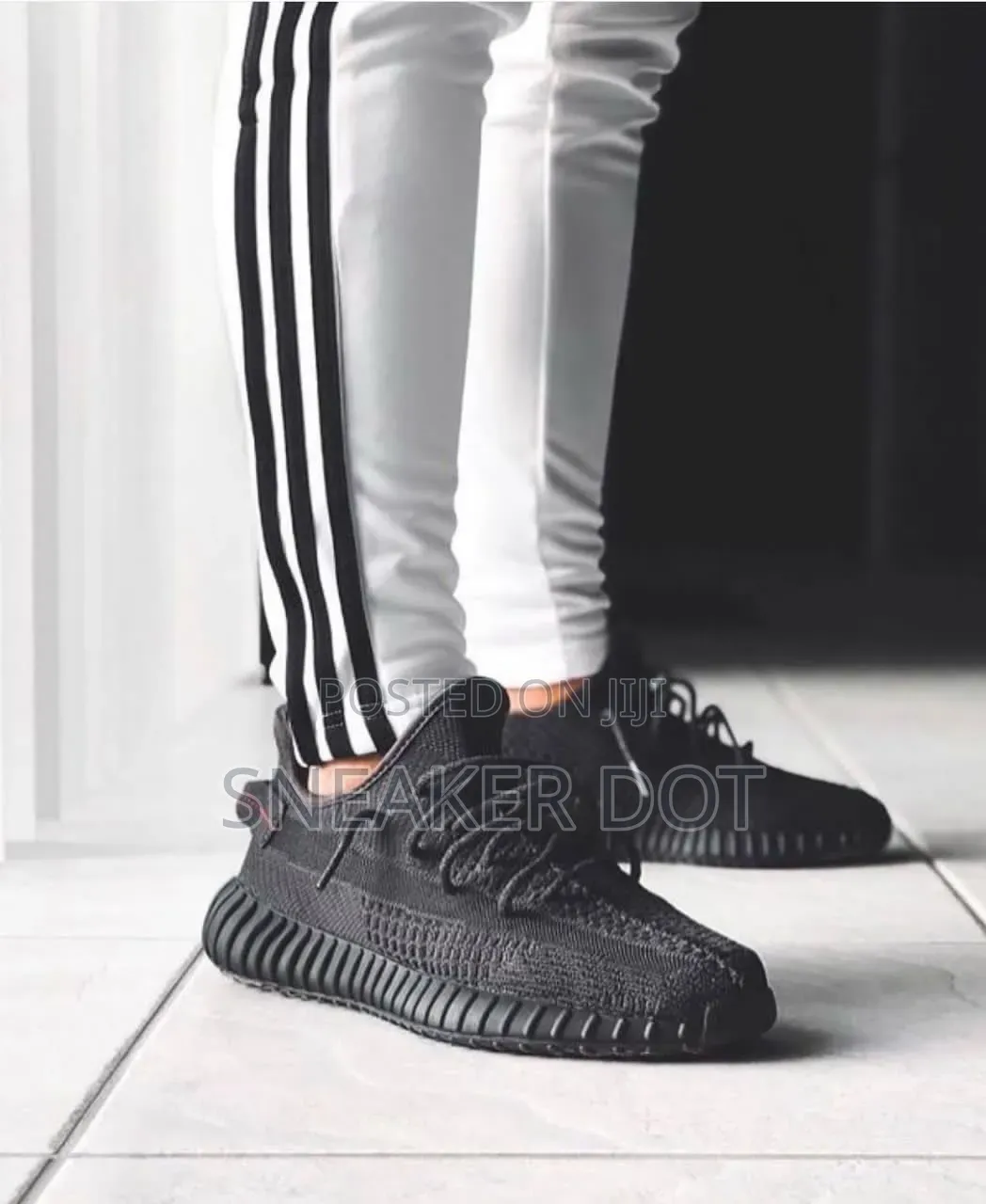 Adidas Yeezy Boost 350 V2