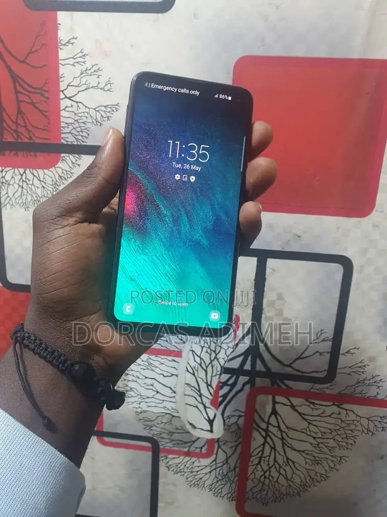 Samsung Galaxy S10e 128 GB Black