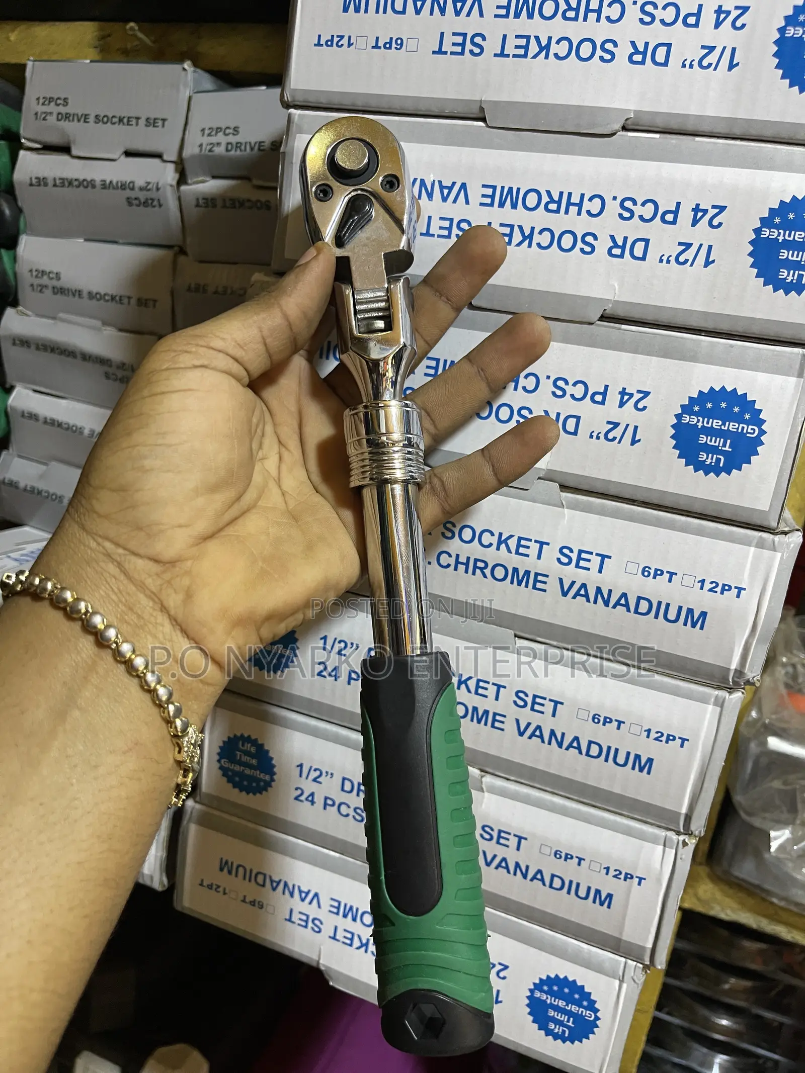 Adjustable Ratchet Bar