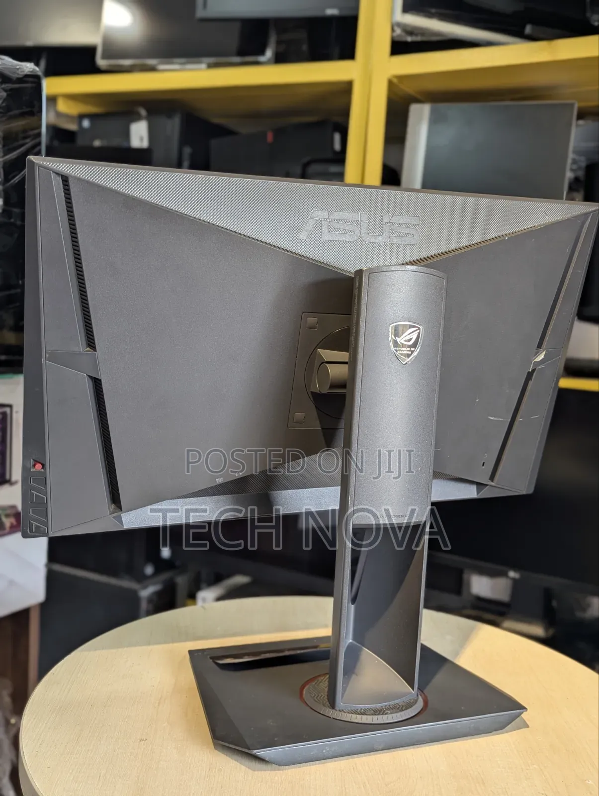 Asus 27'' WQHD (2560 X 1440) Gaming Monitor, Up to 165hz Nvidia G-Sync