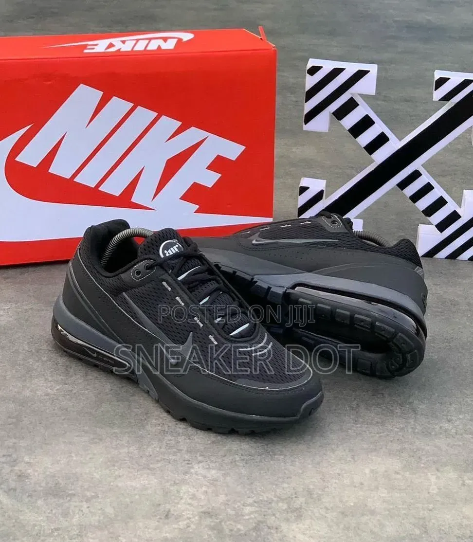 Nike Airmax Pulse Triple Black