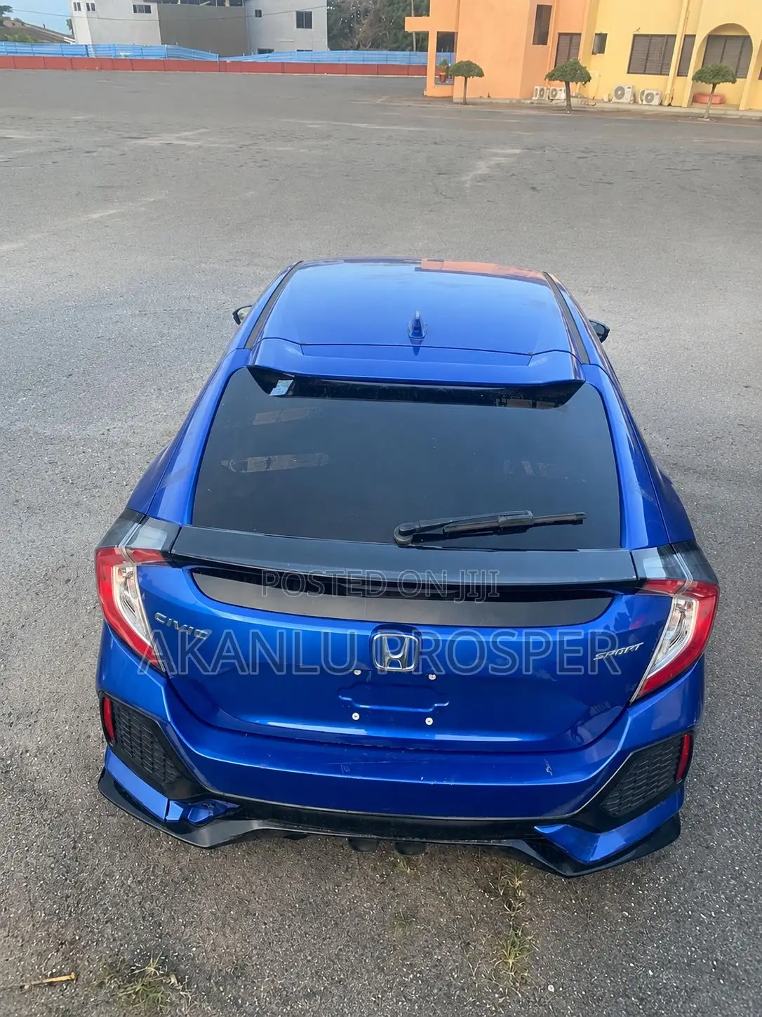 Honda Civic LX Hatchback 2018 Blue