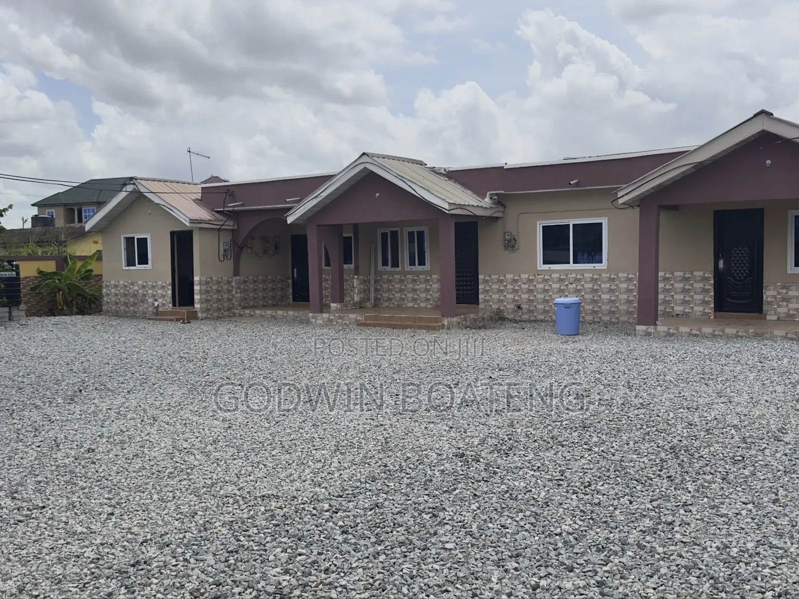 1bdrm Apartment in Human Rights Road, Awutu Senya East Municipal