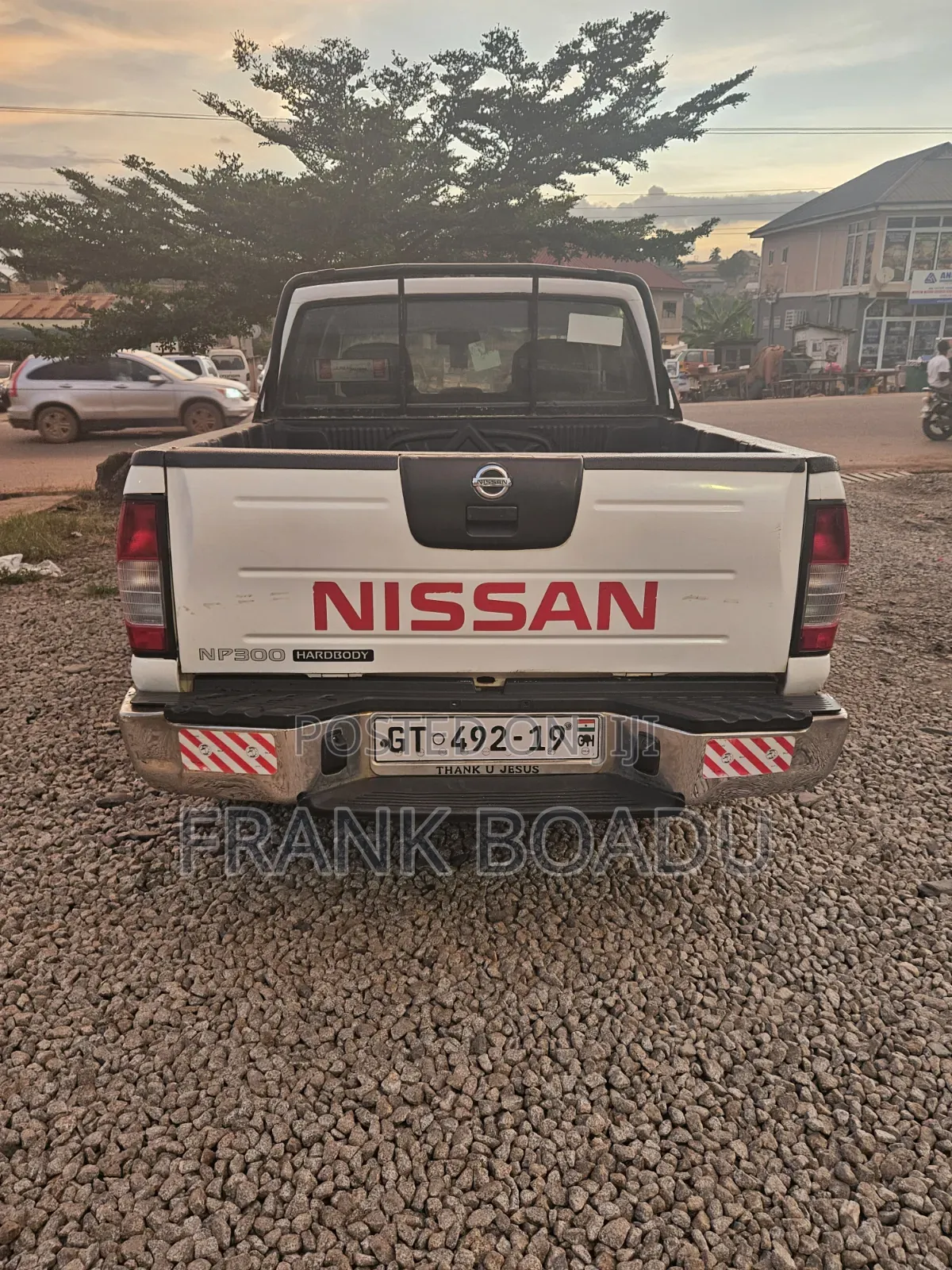 Nissan Hardbody 2019 White