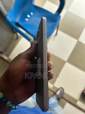 Itel A200+ 128 GB Black