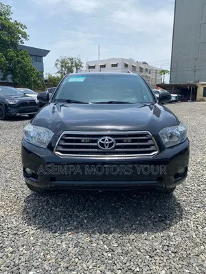Toyota Highlander SE 2012 Black