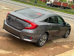Honda Civic LX Sedan 2019 Gray