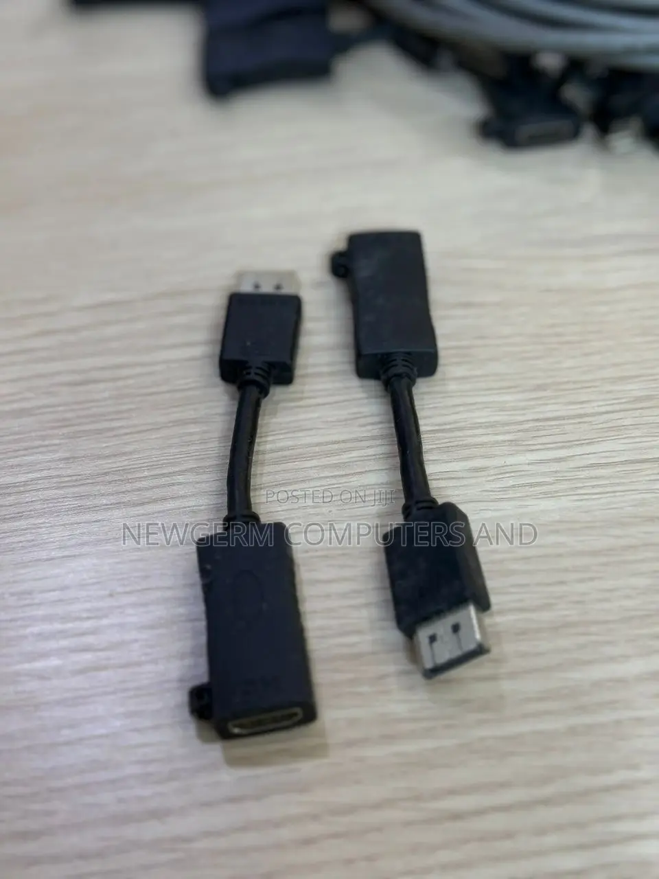 Displayport To Hdmi Converter Original Works With Tv And Projectors