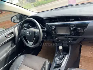 Toyota Corolla S 4dr Sedan (1.8L 4cyl CVT) 2016 Red