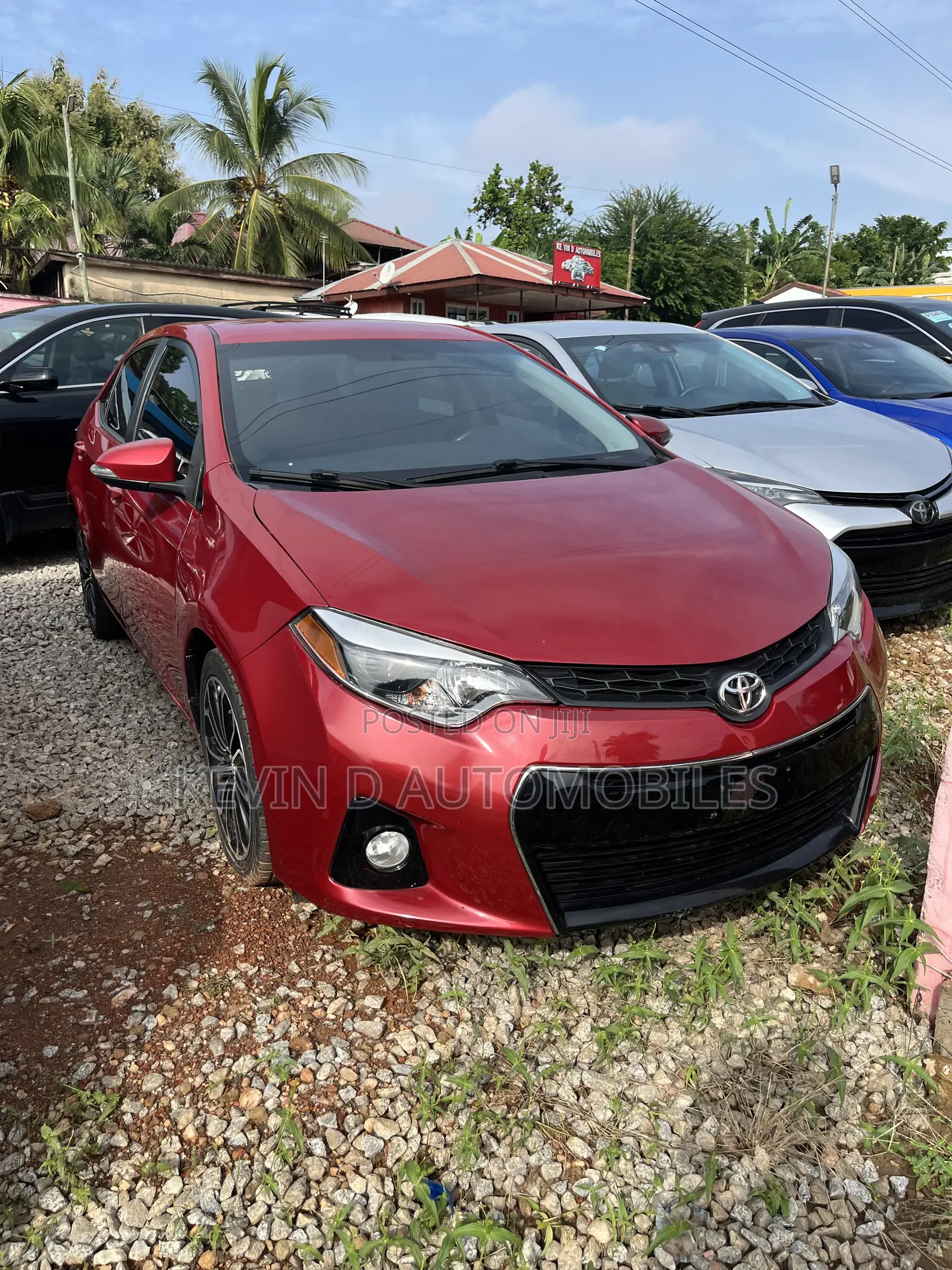 Toyota Corolla S 4dr Sedan (1.8L 4cyl CVT) 2016 Red