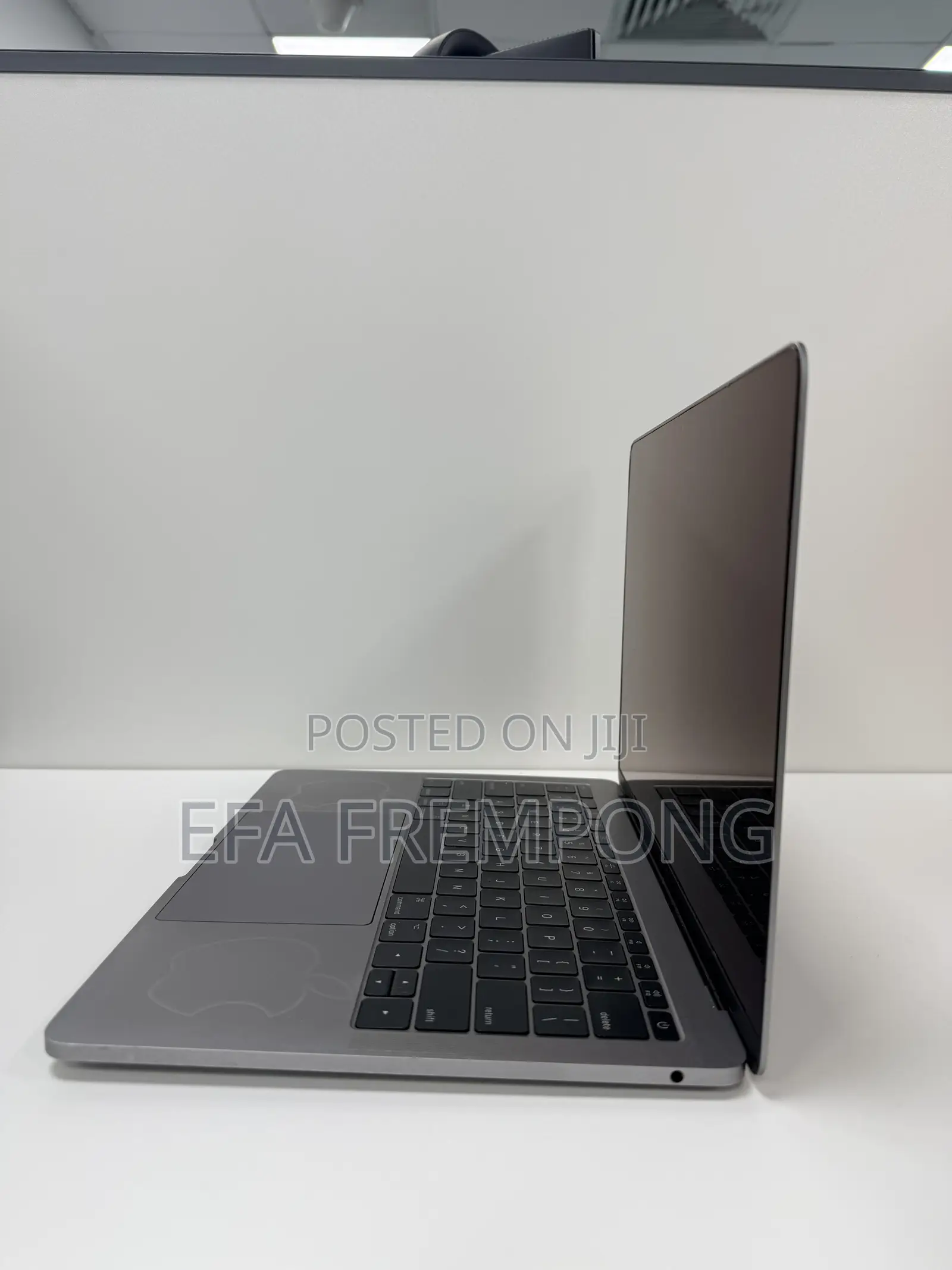 Laptop Apple MacBook Pro 2017 8GB Intel Core i5 SSD 256GB