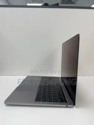 Laptop Apple MacBook Pro 2017 8GB Intel Core i5 SSD 256GB