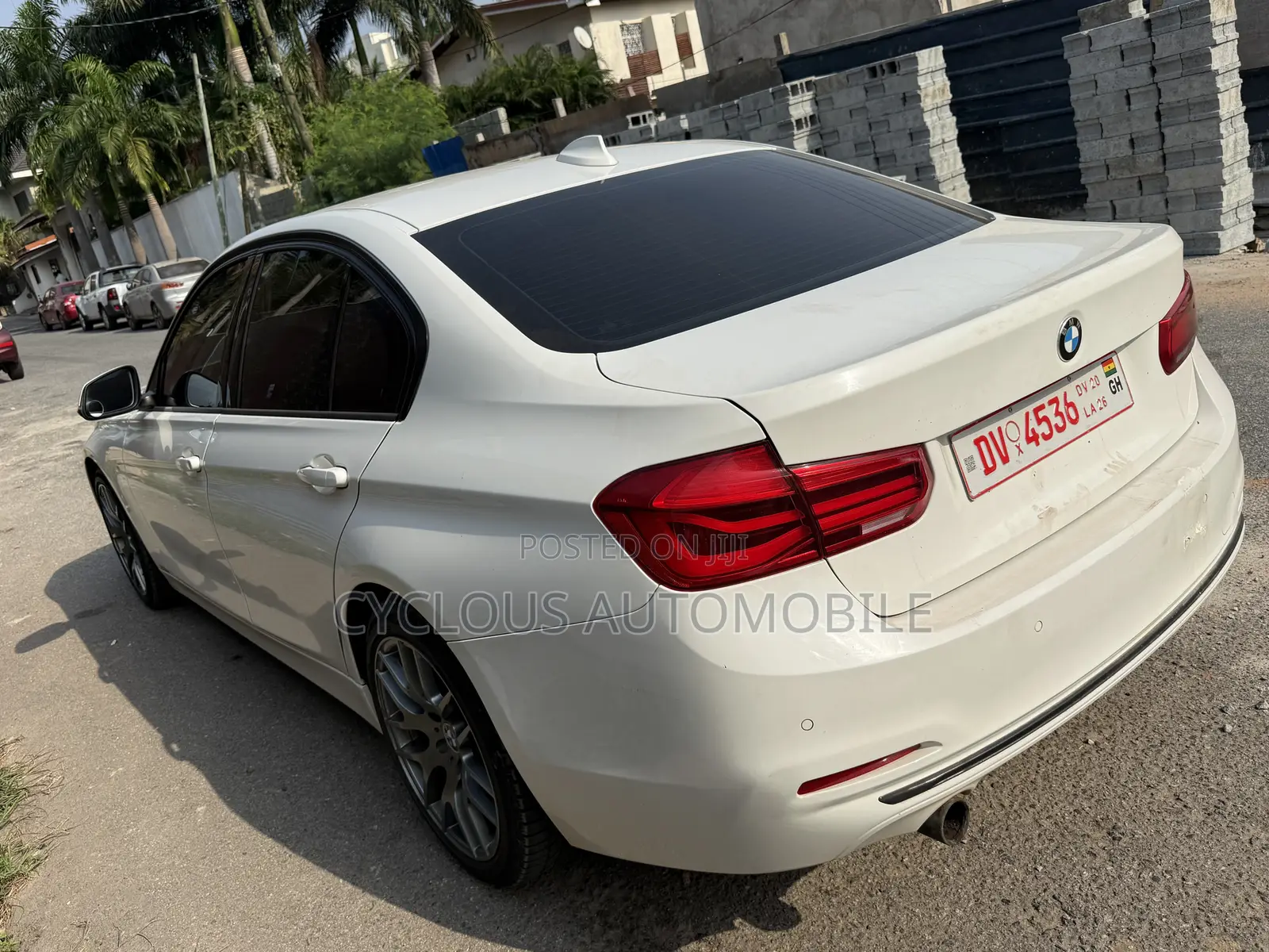 BMW 320i 2016 White