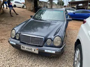 Mercedes-Benz E250 2000 Blue