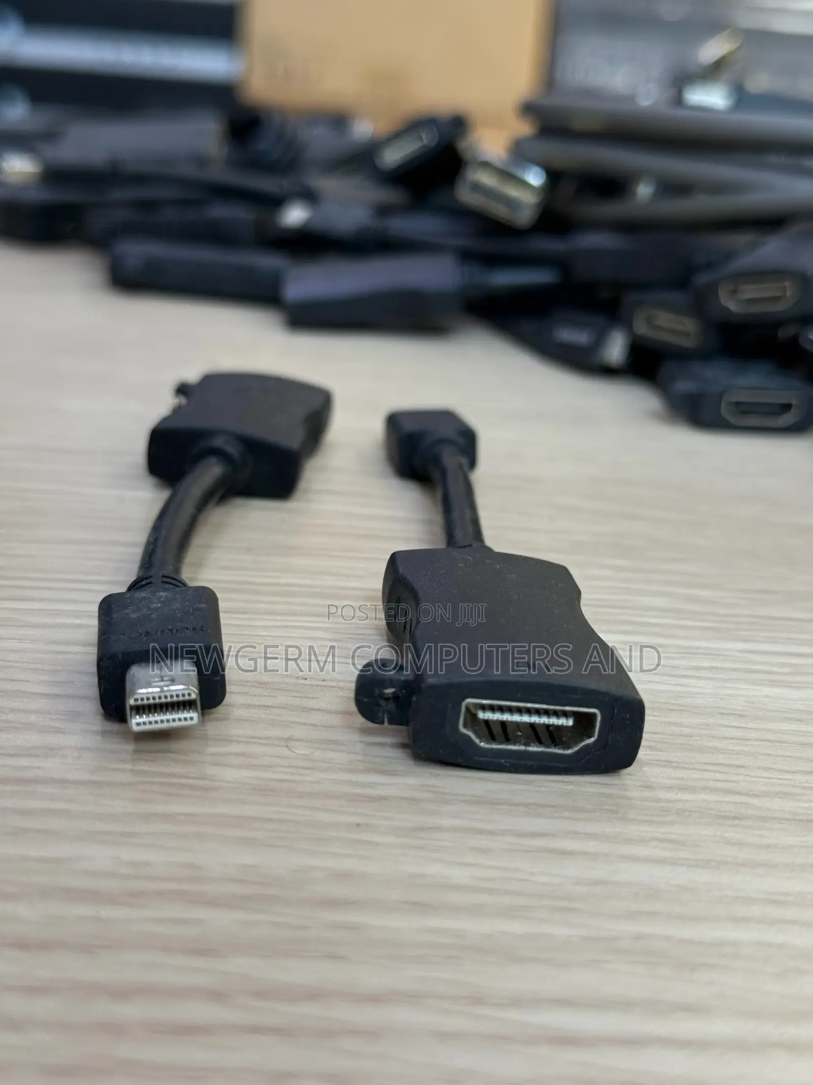 Displayport To Hdmi Converter Original Works With Tv And Projectors