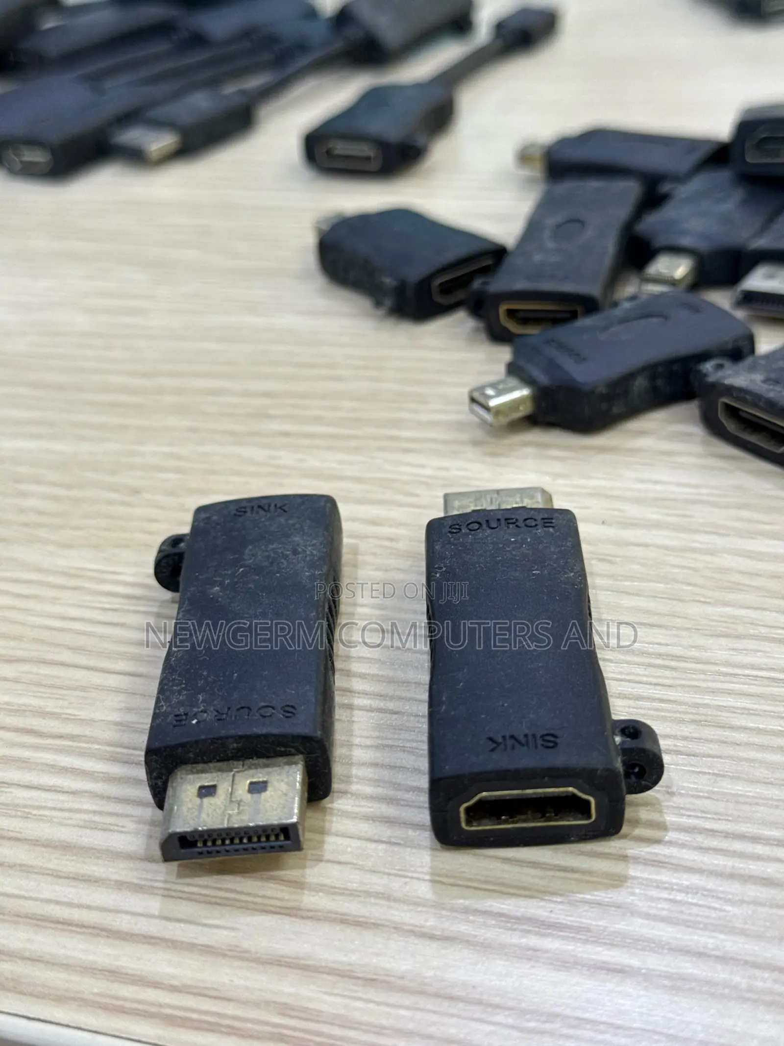 Displayport To Hdmi Converter Original Works With Tv And Projectors