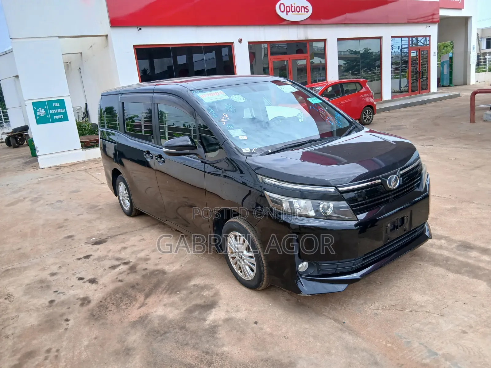 Toyota Voxy SV Premium 2014 Black