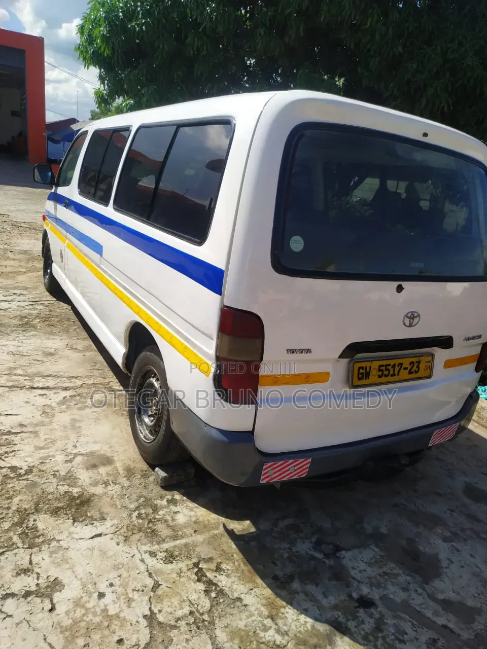 Toyota HiAce 2015 White