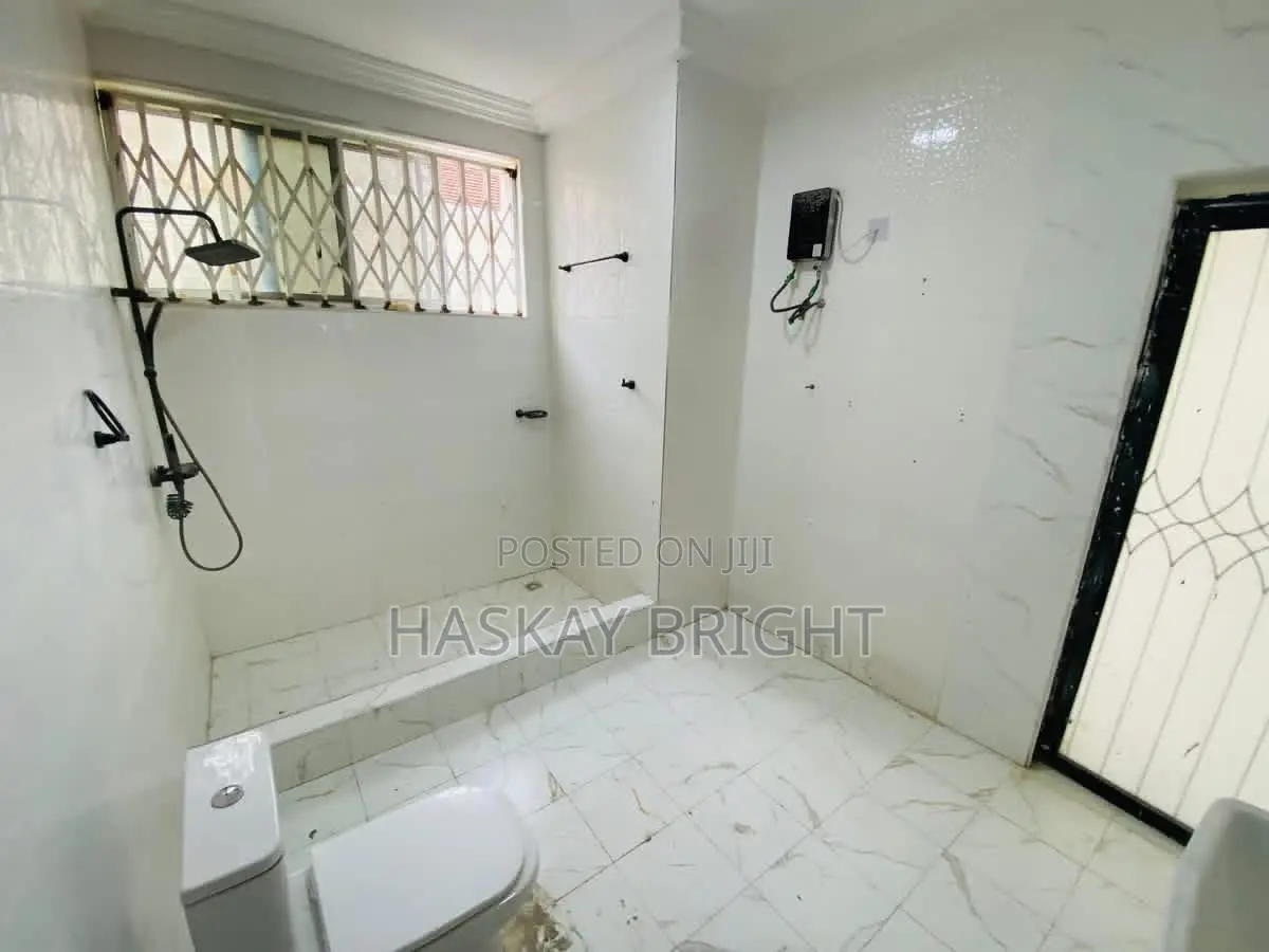 2bdrm Apartment in West Legon for rent