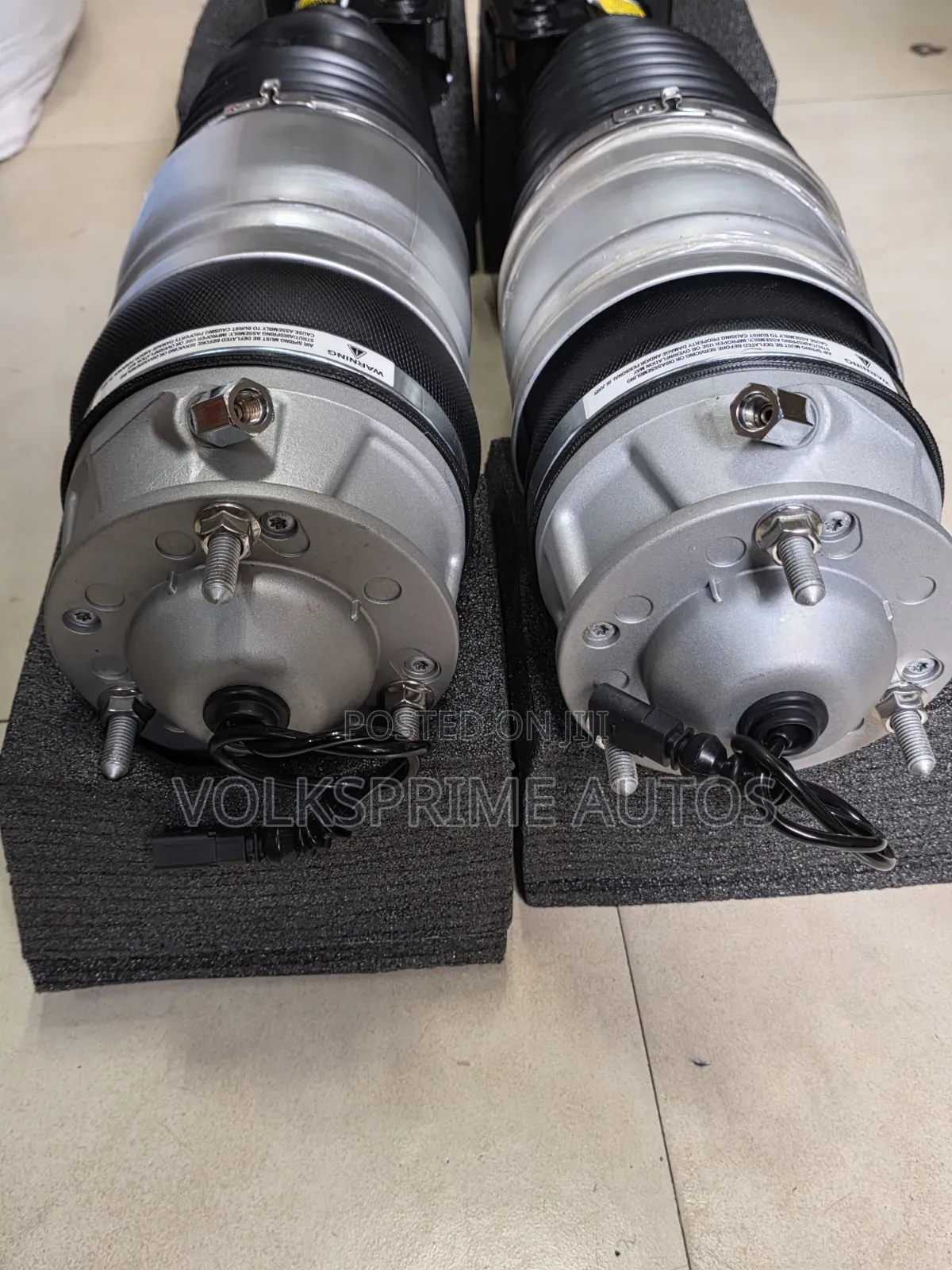 Porsche Cayenne Vw Touareg 2011 - 2018 Air Suspension Shock Absorbers.