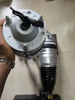 Porsche Cayenne Vw Touareg 2011 - 2018 Air Suspension Shock Absorbers.