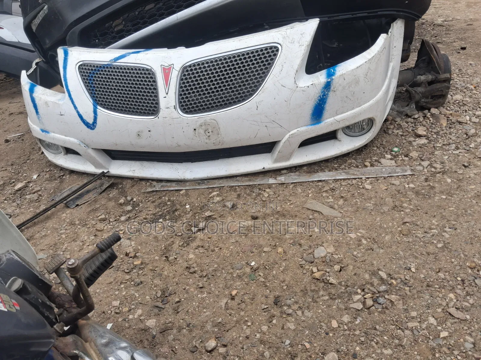 Front Bumper Vibe 2005-2007