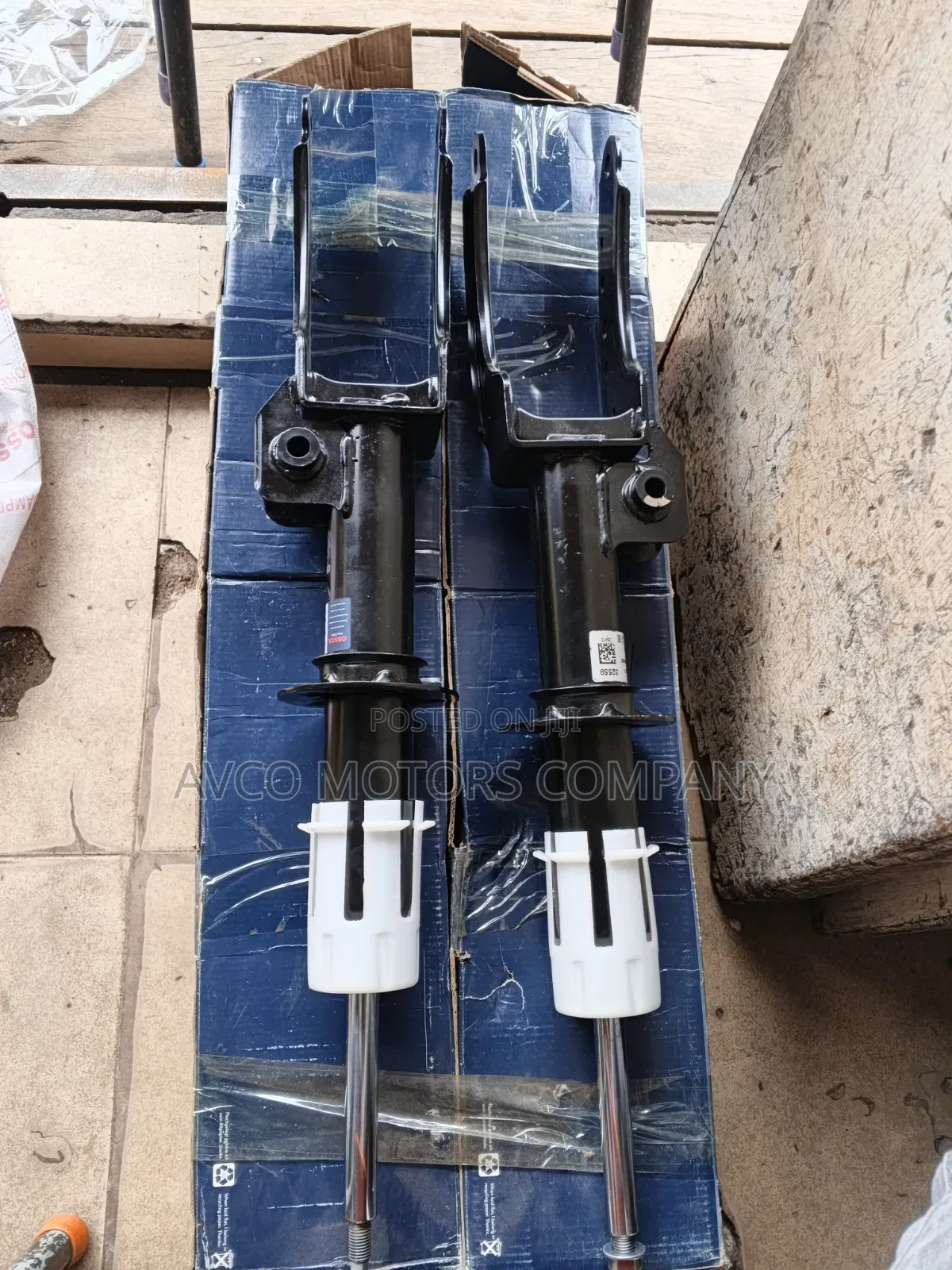 Audi Q7 and Touareg Front Shock From 2004 to 2010