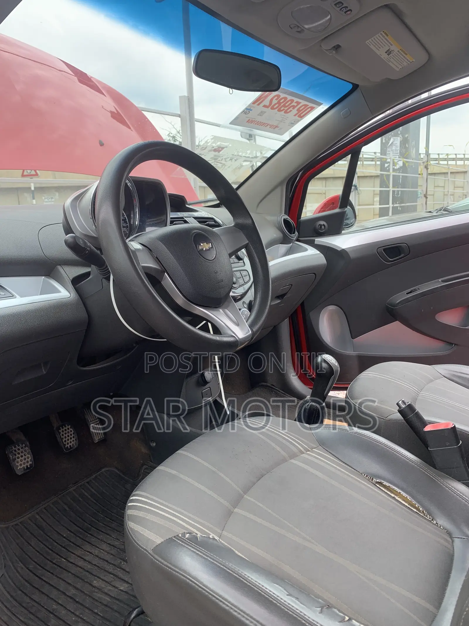 Chevrolet Spark 2016 Red