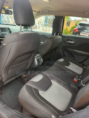 Jeep Cherokee Sport 4x4 2016 Red