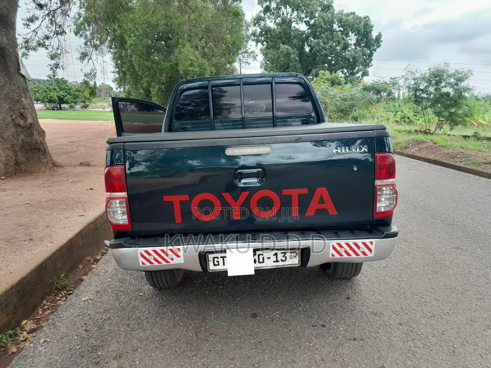 Toyota Hilux 2013 Green