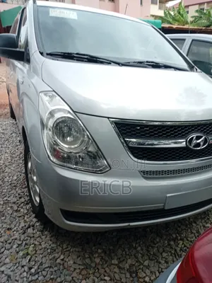 Hyundai Starex 2015 Silver