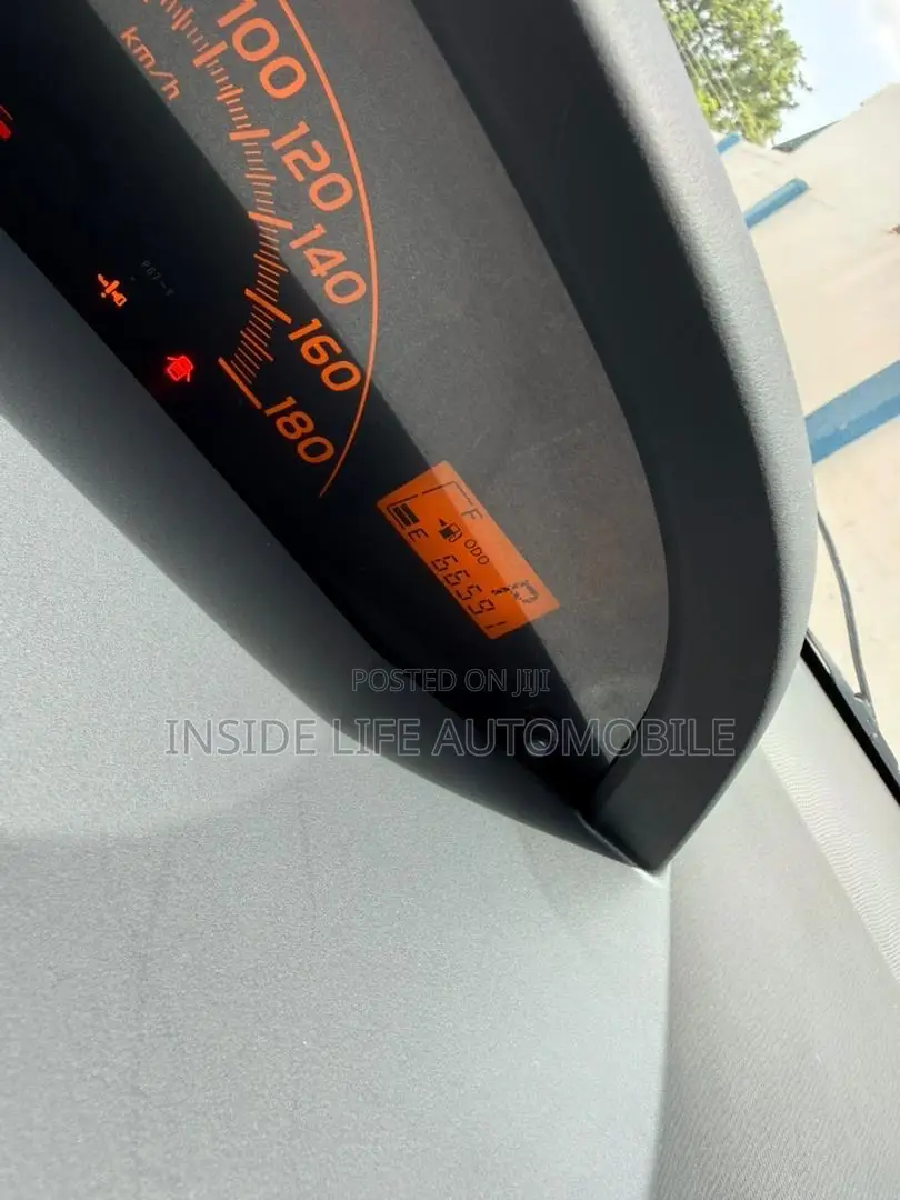 Toyota Vitz 2010 Black