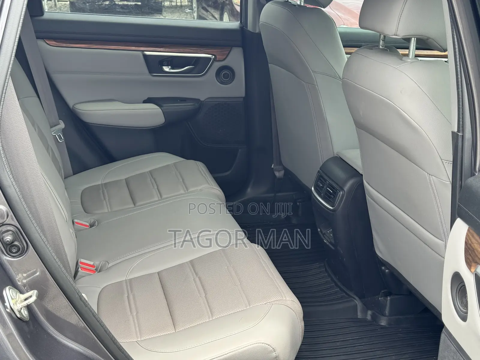 Honda CR-V Touring AWD 2019 Gray